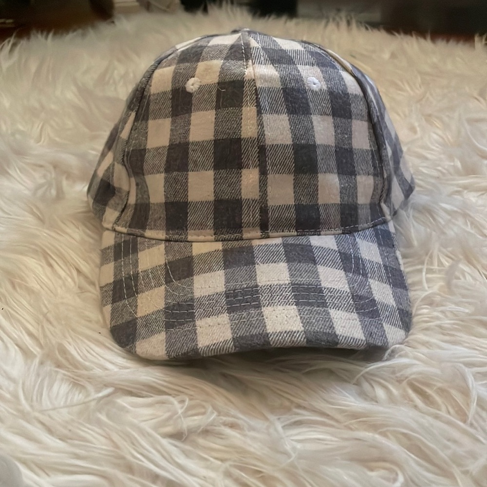 Gray buffalo plaid hat
